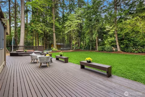 22542 NE 46th St, Redmond, WA 98053