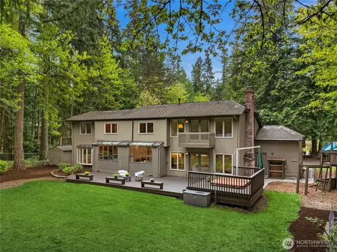 22542 NE 46th St, Redmond, WA 98053
