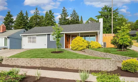 9258 24th Ave SW, Seattle, WA 98106