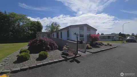 218 Ho Hum Ln, Aberdeen, WA 98520