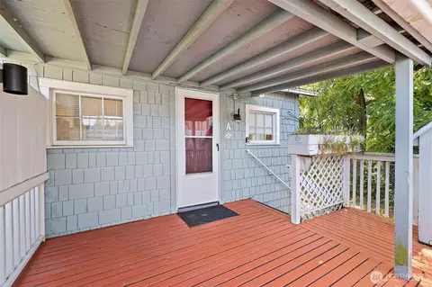 10346 Midvale Ave N, Seattle, WA 98133