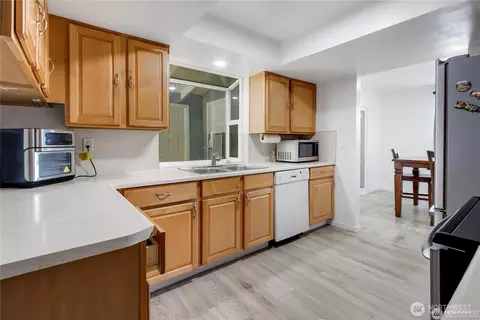 Kitchen - 7412 E St, Tacoma, WA 98404 photo 2 of 2