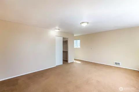 Bedroom - 717 E Spruce St, Sequim, WA 98382 photo 5 of 6