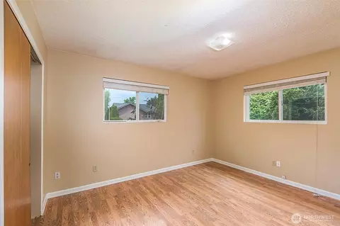Bedroom - 717 E Spruce St, Sequim, WA 98382 photo 3 of 6