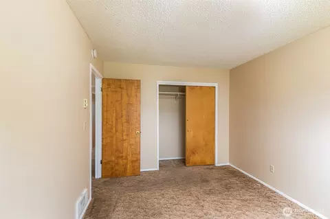 Bedroom - 717 E Spruce St, Sequim, WA 98382 photo 2 of 6