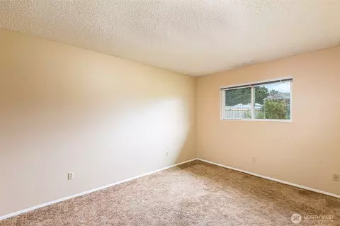 Bedroom - 717 E Spruce St, Sequim, WA 98382 photo 1 of 6
