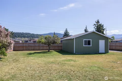 Exterior - 717 E Spruce St, Sequim, WA 98382 photo 13 of 15