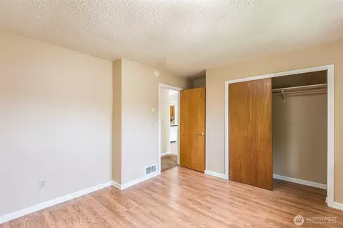Bedroom - 717 E Spruce St, Sequim, WA 98382 photo 4 of 6