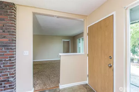 Entry Way - 717 E Spruce St, Sequim, WA 98382 photo 1 of 1