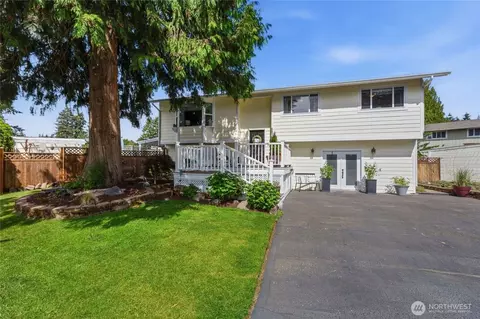 6878 Helena Dr NE, Bremerton, WA 98311
