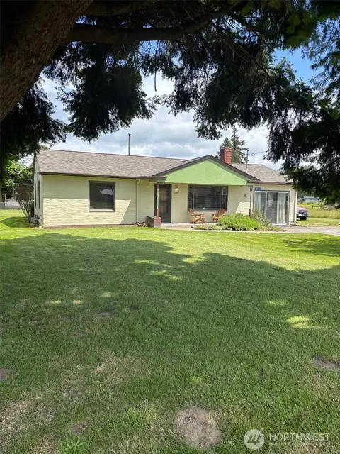 10563 District Line Rd, Burlington, WA 98233