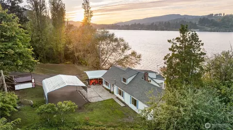 1885 SW Bay St, Port Orchard, WA 98366