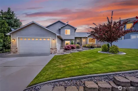 1453 Copper Loop, East Wenatchee, WA 98802