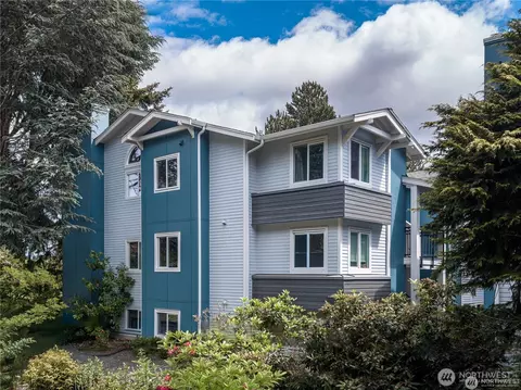 907 N 163rd St #A32, Shoreline, WA 98133