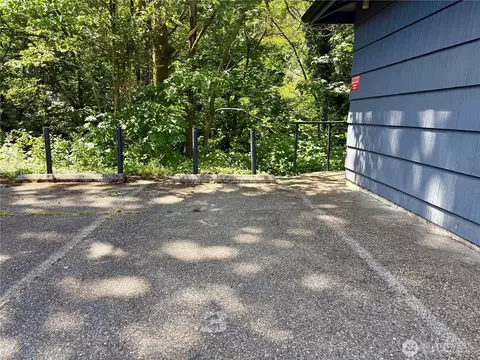 Exterior - 10021 7th Ave NW #E, Seattle, WA 98177 photo 4 of 4