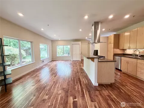 Living - 10021 7th Ave NW #E, Seattle, WA 98177 photo 2 of 5