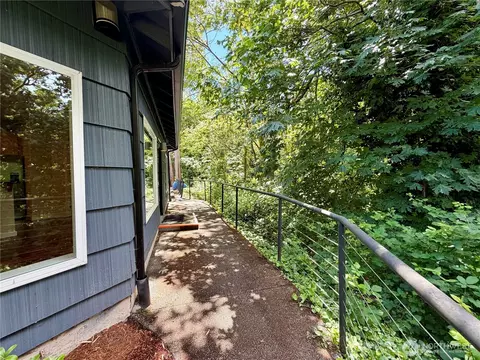 Exterior - 10021 7th Ave NW #E, Seattle, WA 98177 photo 3 of 4