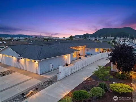 5301 Doon Way, Anacortes, WA 98221