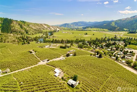 848 X Larson Rd, Peshastin, WA 98847