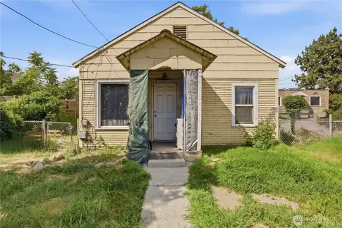 620 S Chelan Ave, Wenatchee, WA 98801
