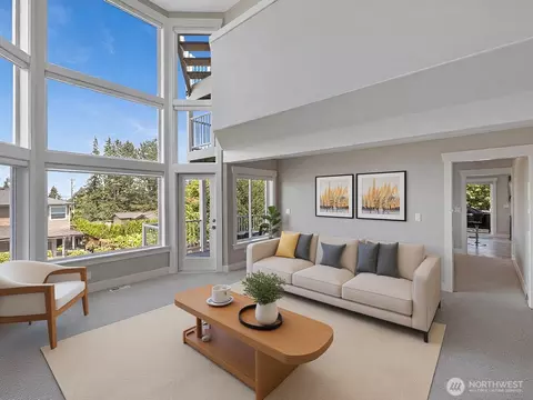 Living - 4909 Chinook Dr, Everett, WA 98203 photo 1 of 3
