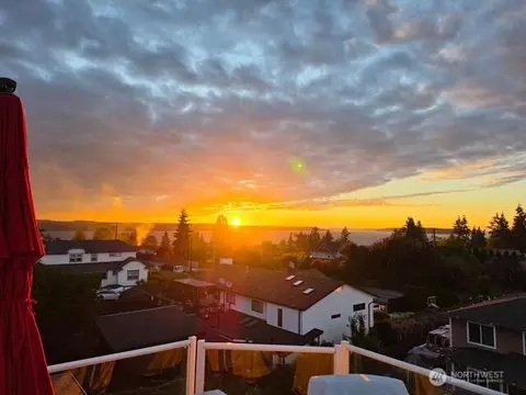 View/Area - 4909 Chinook Dr, Everett, WA 98203 photo 5 of 5