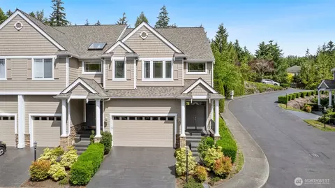 6853 166th Pl SE, Bellevue, WA 98006