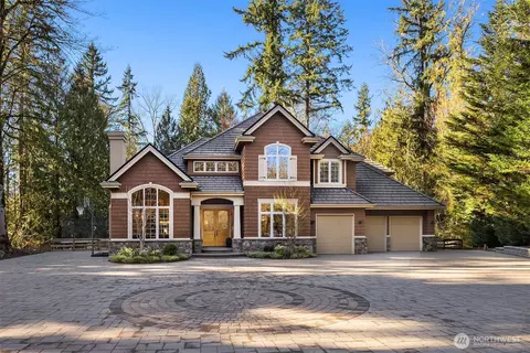 12419 205th Pl NE, Woodinville, WA 98077