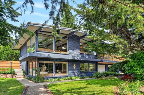 19421 46th Ave NE, Lake Forest Park, WA 98155