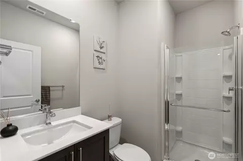 Bath - 4423 228th Pl SE, Bothell, WA 98021 photo 1 of 4