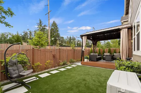 Exterior - 4423 228th Pl SE, Bothell, WA 98021 photo 3 of 8