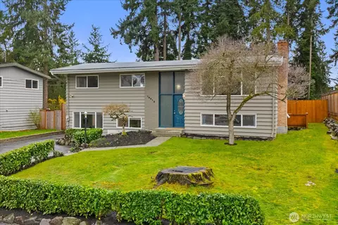 18312 73rd Ave W, Edmonds, WA 98026