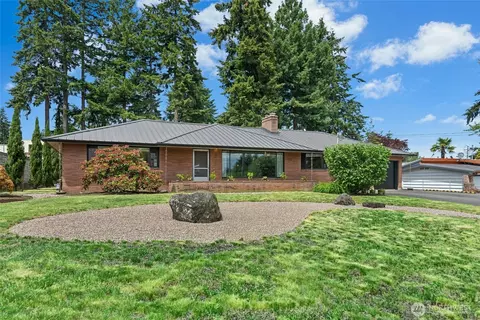 Exterior - 4612 View Dr, Everett, WA 98203 photo 11 of 11