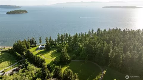 5837 Ambleside Loop, Anacortes, WA 98221
