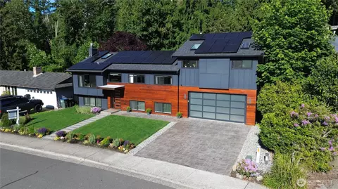 1210 Kenoyer Dr, Bellingham, WA 98229