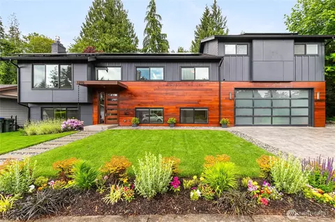 1210 Kenoyer Dr, Bellingham, WA 98229