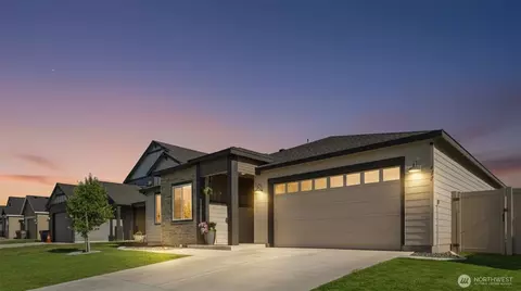 742 NE I St, Quincy, WA 98848