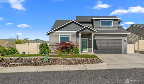 284 S Nevada Ave, East Wenatchee, WA 98802