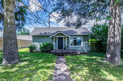 239 S 57th St, Tacoma, WA 98408