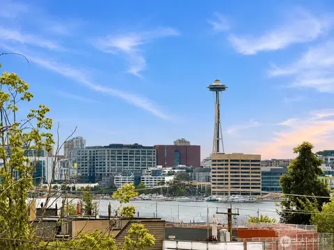 2326 Minor Ave E #B, Seattle, WA 98102