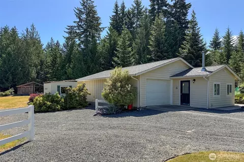 5541 S Doss Rd, Port Angeles, WA 98362