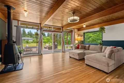 12423 Lake City Blvd, Lakewood, WA 98498