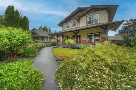 2329 NE Thistle Ct, Poulsbo, WA 98370