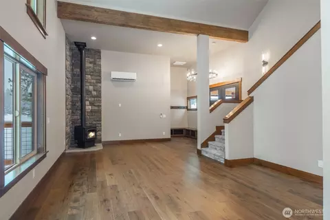Living - 108 Bitterroot Ln, Ronald, WA 98940 photo 1 of 1