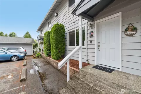 12314 121st St E, Puyallup, WA 98374