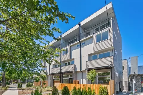 8709 15th Ave NW #A, Seattle, WA 98117