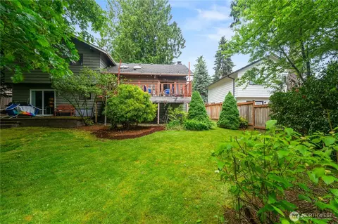 Exterior - 1910 173rd St SE, Bothell, WA 98012 photo 6 of 8