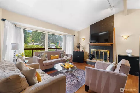 Living - 1910 173rd St SE, Bothell, WA 98012 photo 2 of 3