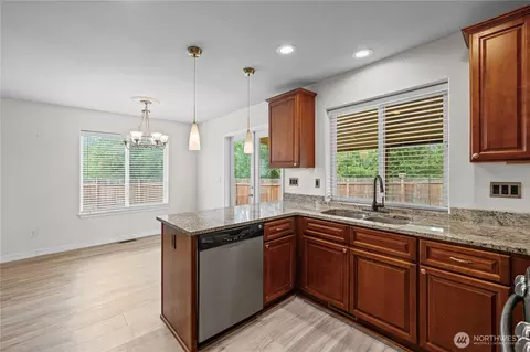 Kitchen - 411 Rudnick Ct NW, Orting, WA 98360 photo 3 of 3