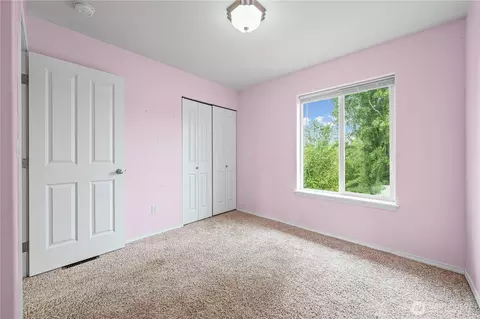 Bedroom - 411 Rudnick Ct NW, Orting, WA 98360 photo 3 of 4